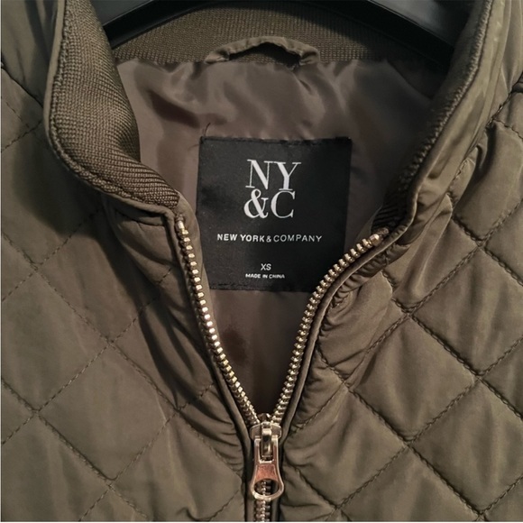 NY & Co. Army Green Zip Up Vest Size XS - Picture 9 of 12
